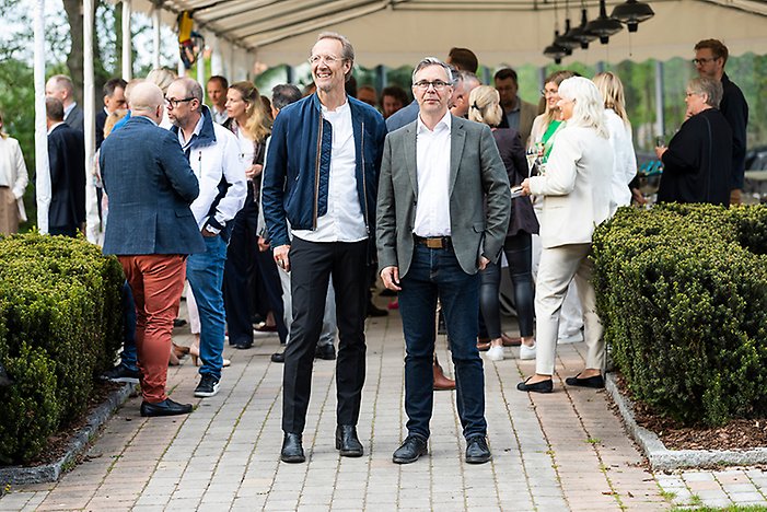 Magnus Runesson och Johan Söderberg gläds åt Svenskt Näringslivs senaste ranking.